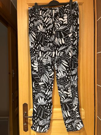 Pantalon noir et blanc 46