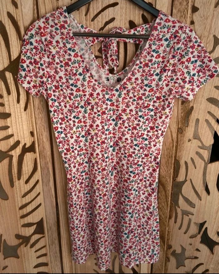 Robe col V fluide imprimée fleurie - photo numéro 9