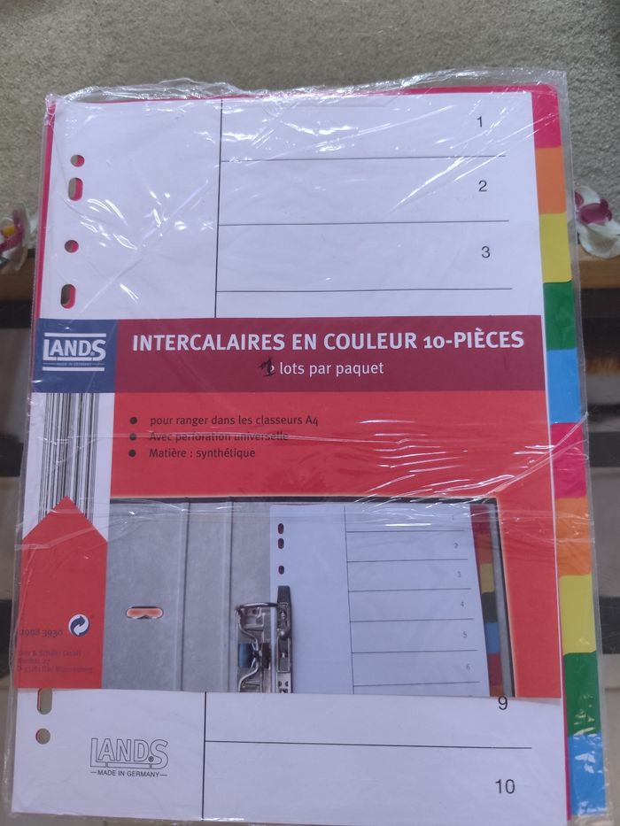 10 Intercalaires plastique + sommaire NEUF - photo numéro 2