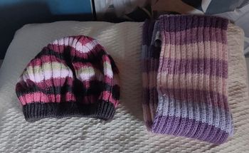 Écharpe bonnet (béret) + écharpe à rayure