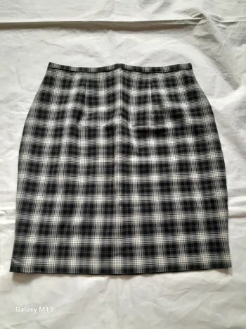 Jupe courte à carreaux noire et beige Promod taille 42