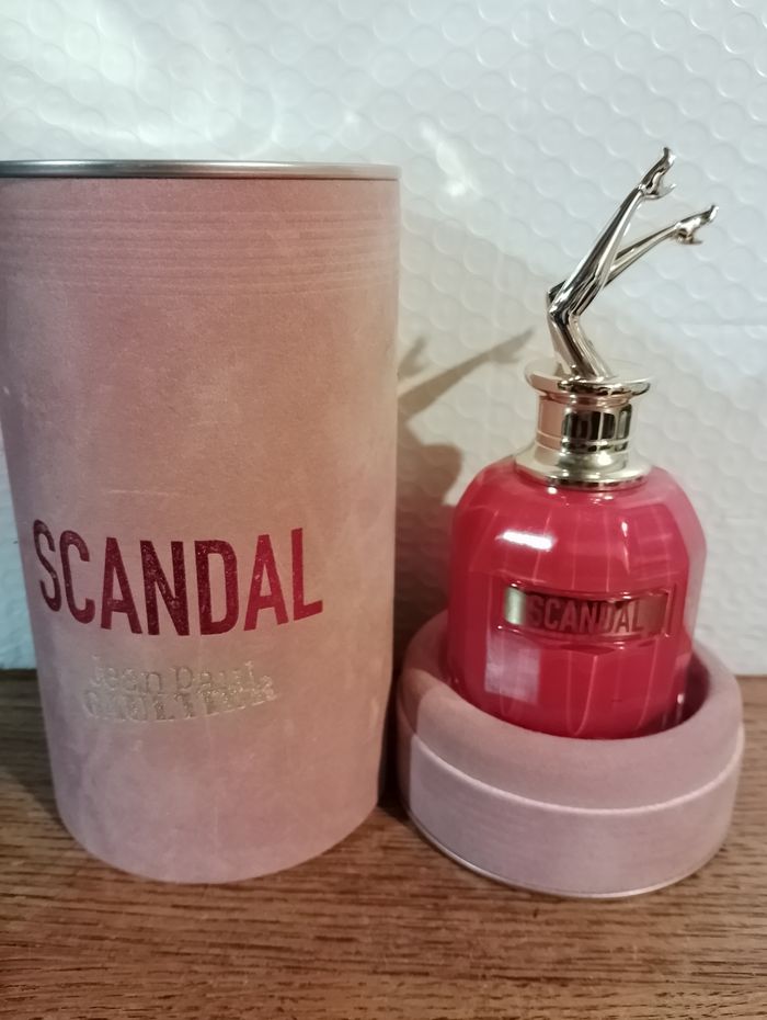 Parfum femme - photo numéro 2