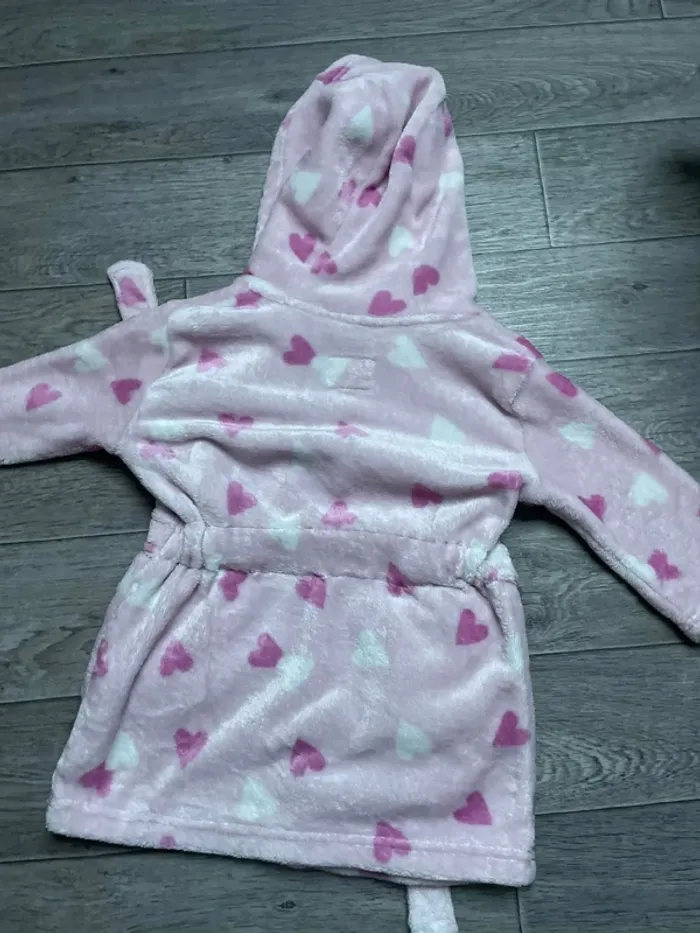 Peignoir rose, cœurs Primark 2ans - photo numéro 5