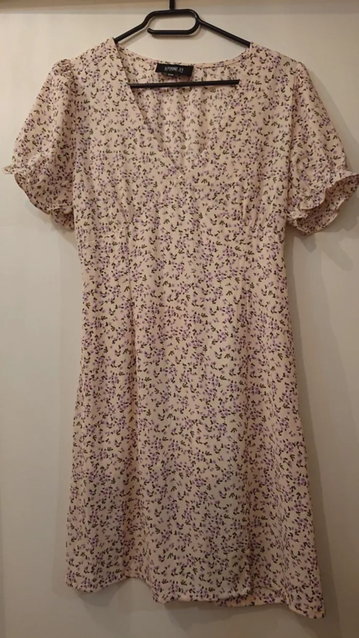 Robe été lilas / rose pale motif fleuri