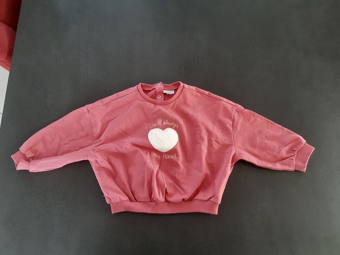 Sweat taille 24-30 mois