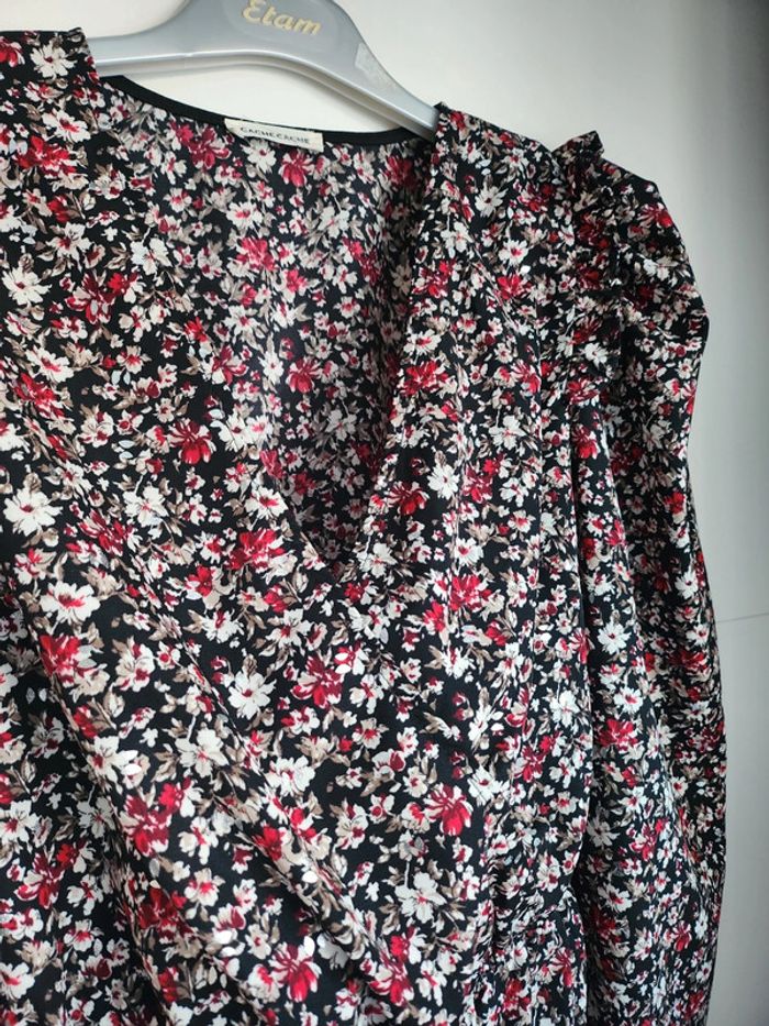 Blouse fluide fleurs épaulettes Cache cœur Cache Cache