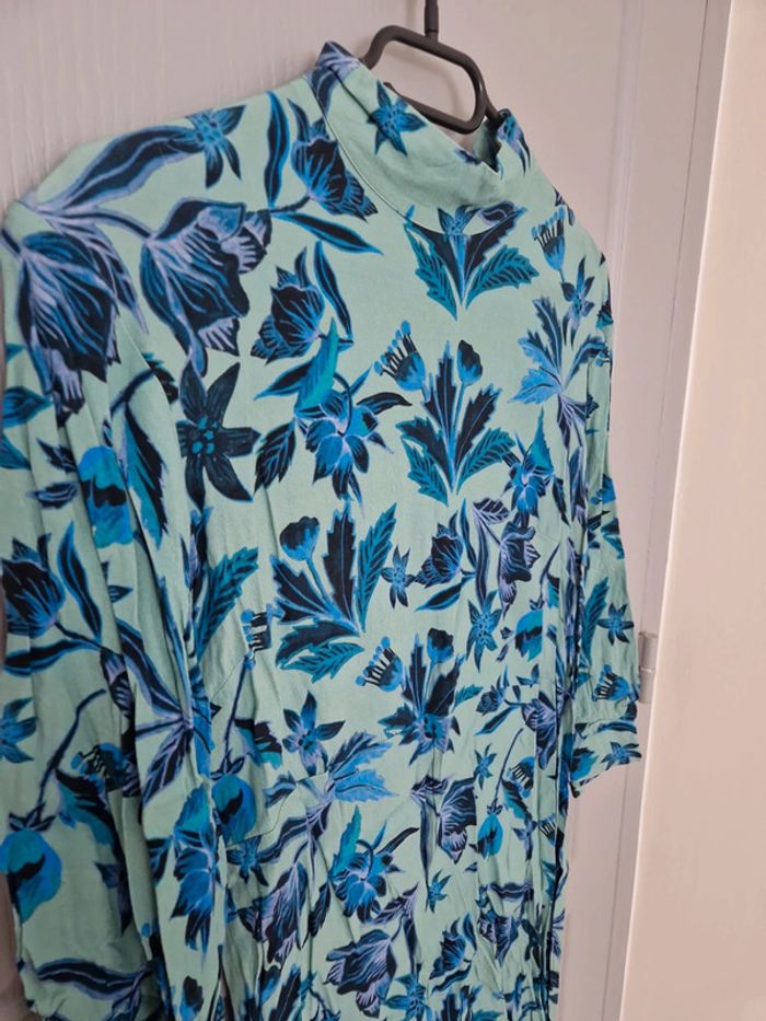Robe mi-longue bleu menthe fleuri taille 38 très bon état H&M - photo numéro 5