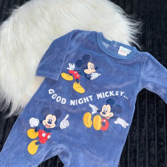 Pyjama en velours taille 1 mois Mickey - photo numéro 3