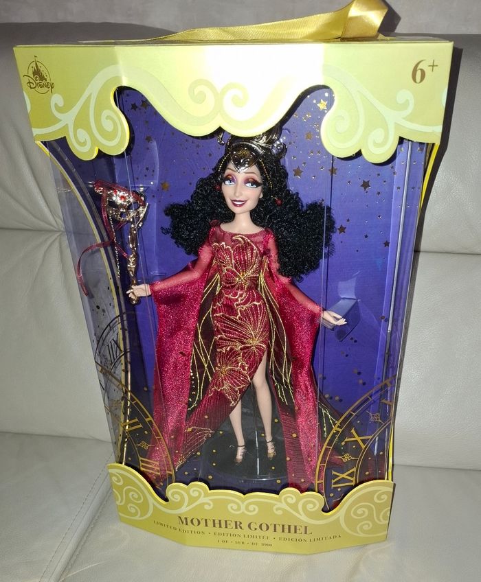 Poupée doll mère gothel disney raiponce - photo numéro 3