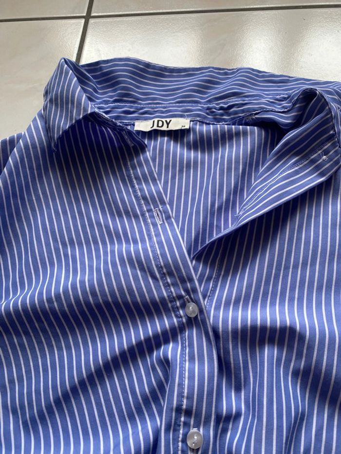 Chemise courte taille 36/38 - photo numéro 2