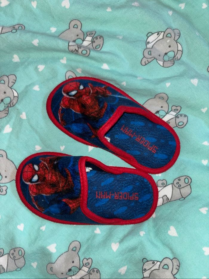 Chausson Spiderman - photo numéro 2