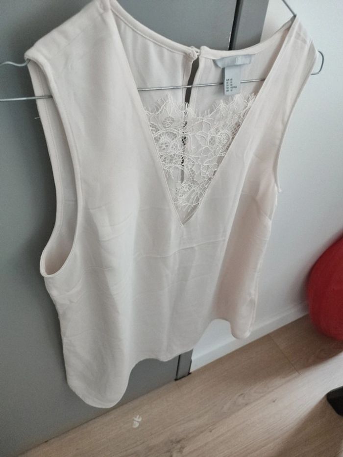 Top en soie et dentelle - photo numéro 3