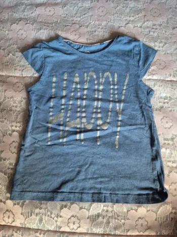 T-shirt T 5/6 ans