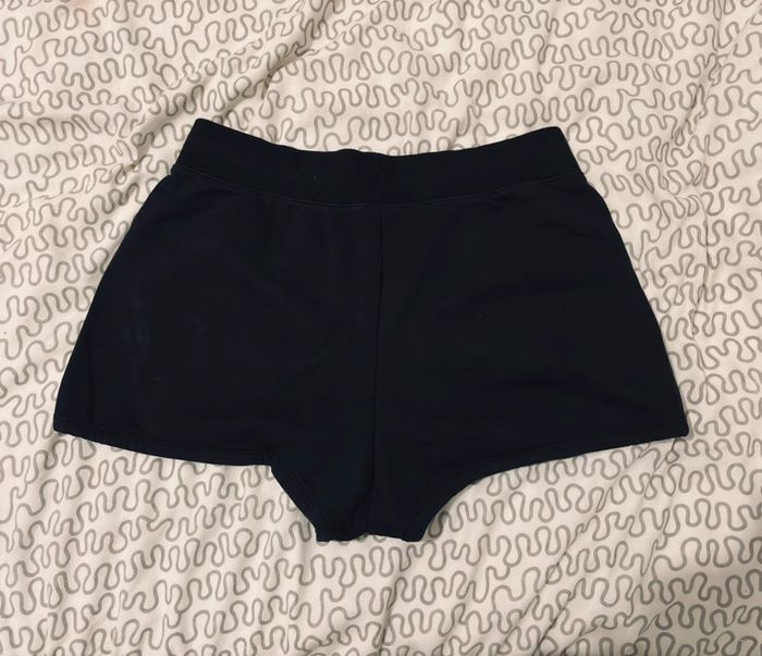 Short Nike / Taille M - photo numéro 2