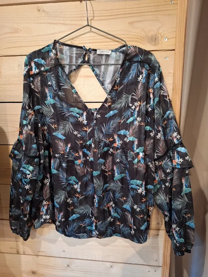 Chemise cache cache