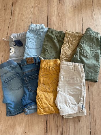 Lot de 9 shorts 12 mois