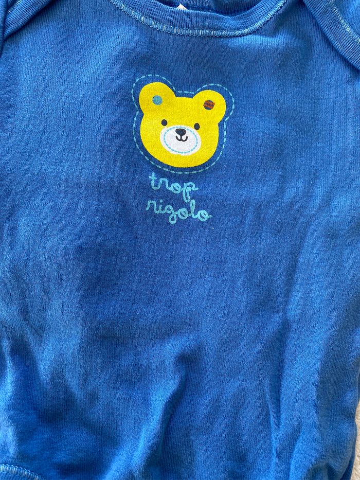 2 bodies manches courtes 6 mois - photo numéro 2