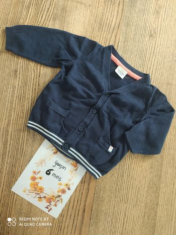 Gilet tape a l'oeil 6 mois