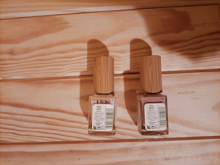 2 Vernis à Ongles Naturels MOTHER NAILTURE - photo numéro 2
