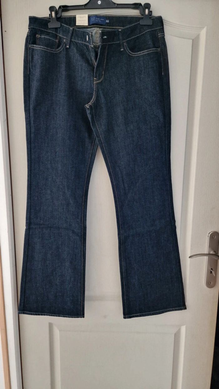 Jean Levi's slight curve boot cut W 32 L 34 neuf avec étiquette