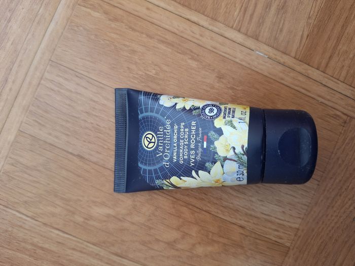 Vend mini gommage Yves rocher