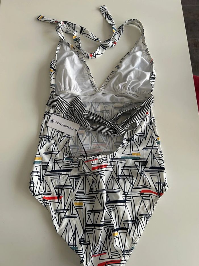 Maillot de bain NEUF Petit Bateau S - photo numéro 2