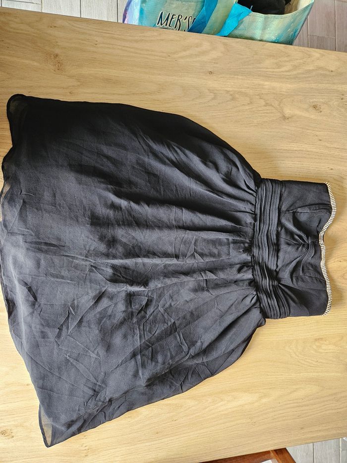 Robe bustier noire. - photo numéro 1