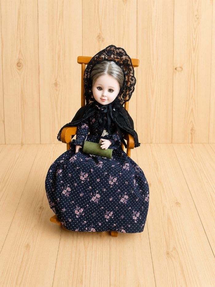 Poupée “grand-mère” vintage