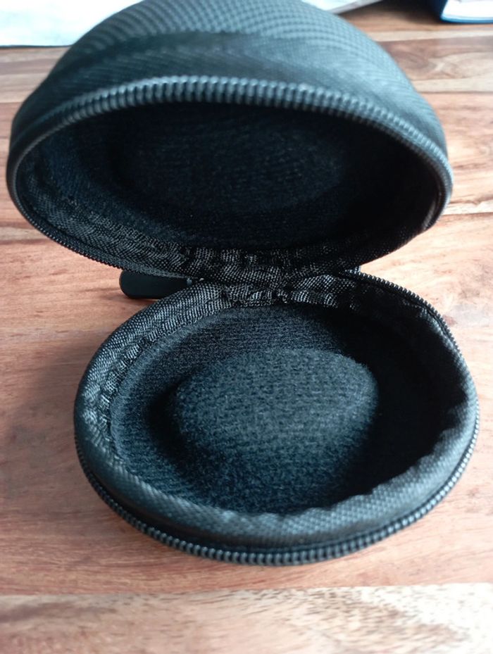 Boitier de protection pour montre - photo numéro 2