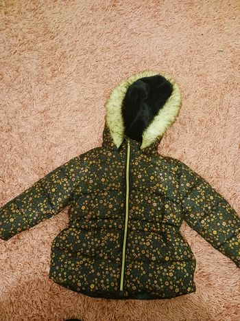 Doudoune fille taille 12mois