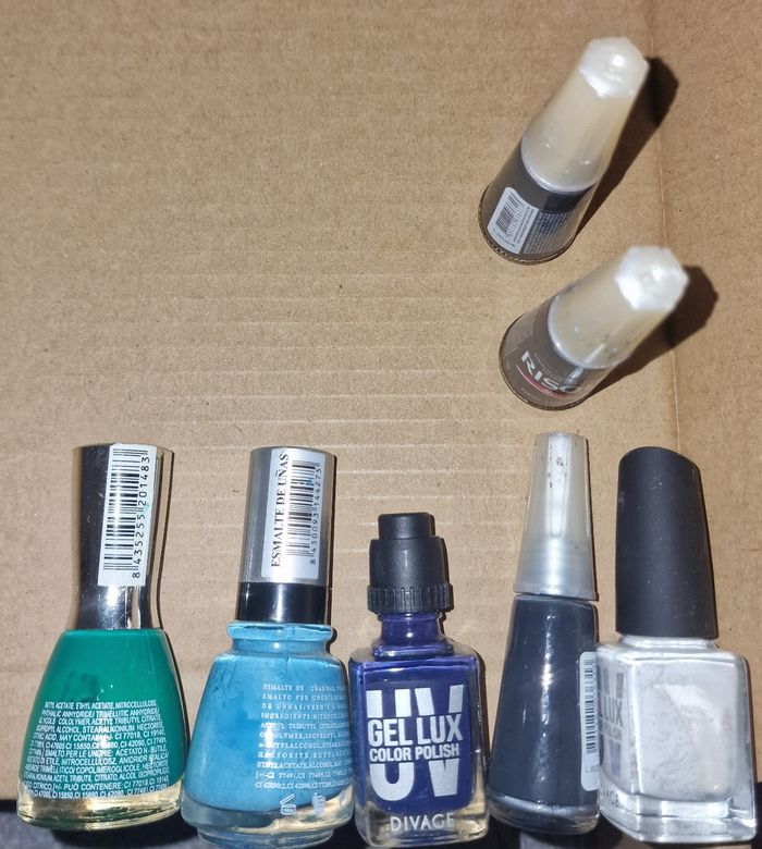 Vernis a ongles - photo numéro 2