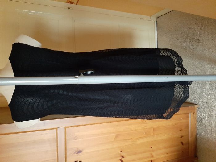 ROBE COURTE H&M - Taille 38 - photo numéro 4