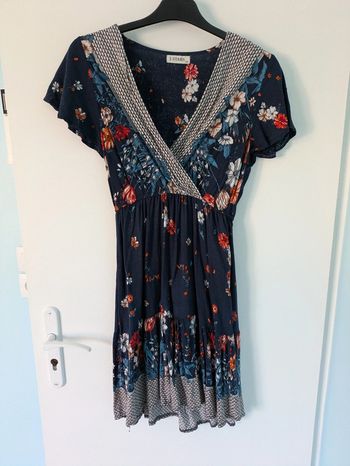 Très jolie robe courte / tunique femme taille S/M