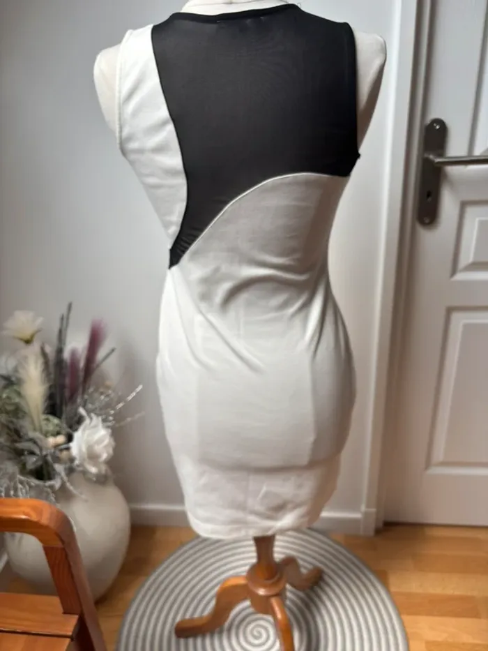 🖤 sublime robe Etam blanche et noire très chic T38 - photo numéro 10
