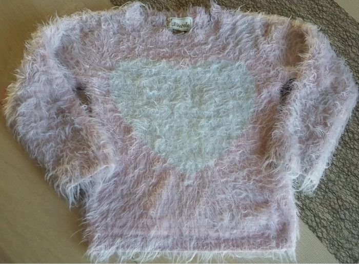 Pull rose coeur Lili Marelle taille 4/5 ans en bon état