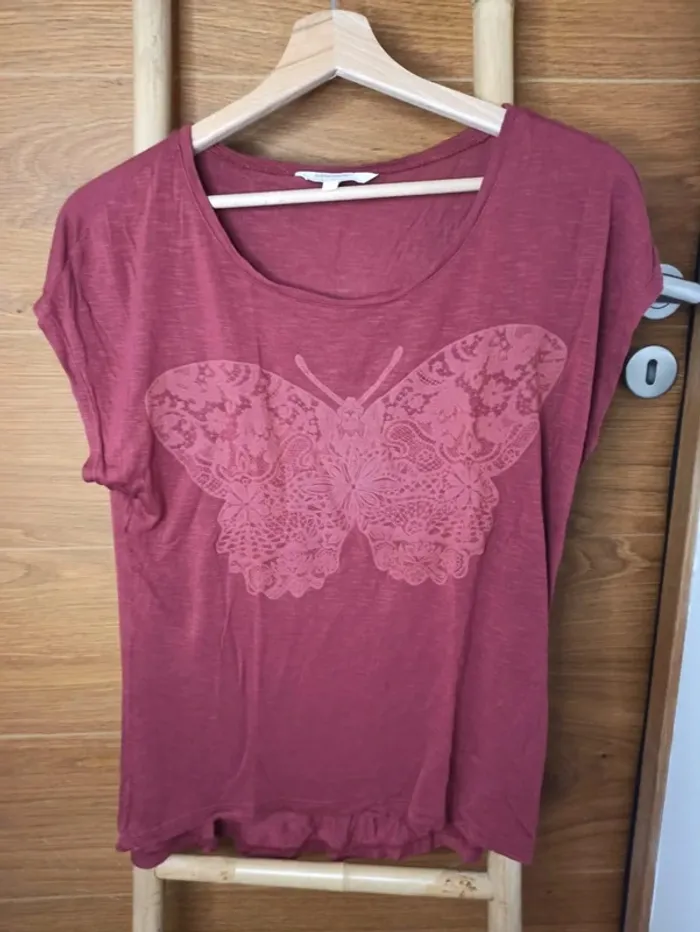 T-shirt avec imprimé papillon