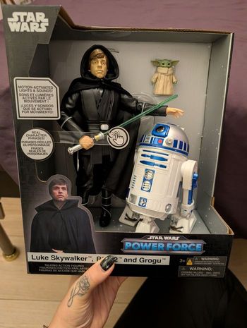 Poupée star wars grogu r2d2 neuve