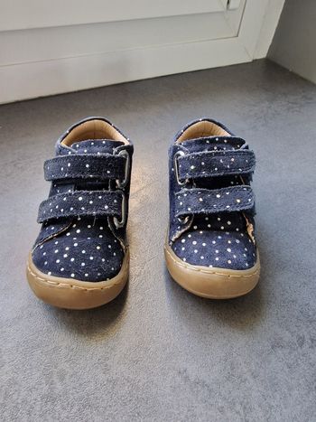 Chaussure T18taille 19