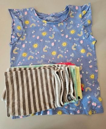 Lot 5 shorts leggings + T-shirt – Taille 9-10 ans – Très bon état