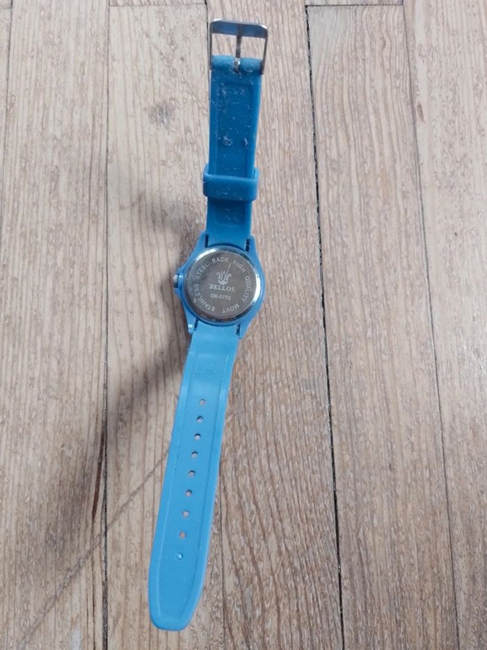 Montre bleu drapeaux Anglais 🇬🇧 - photo numéro 2