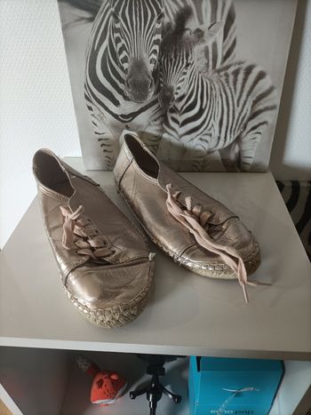 Chaussures dorée rose
