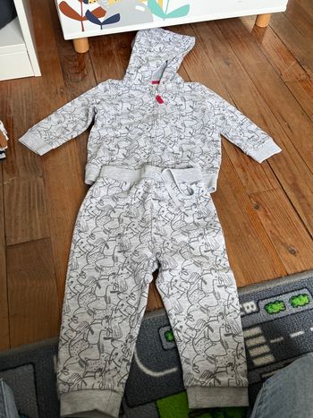 Ensemble jogging pat et ripaton