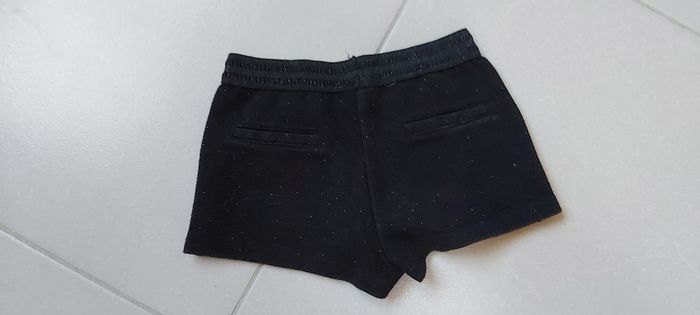 Short à paillettes 4 ans - photo numéro 3