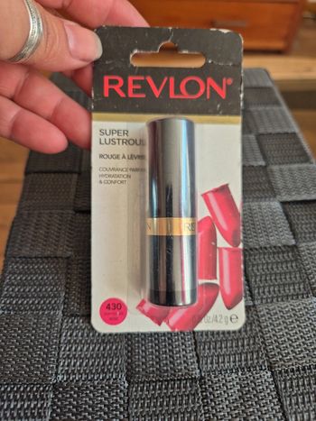 rouge à lèvres revlon neuf