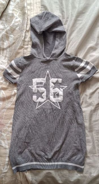 Pull capuche manches courtes