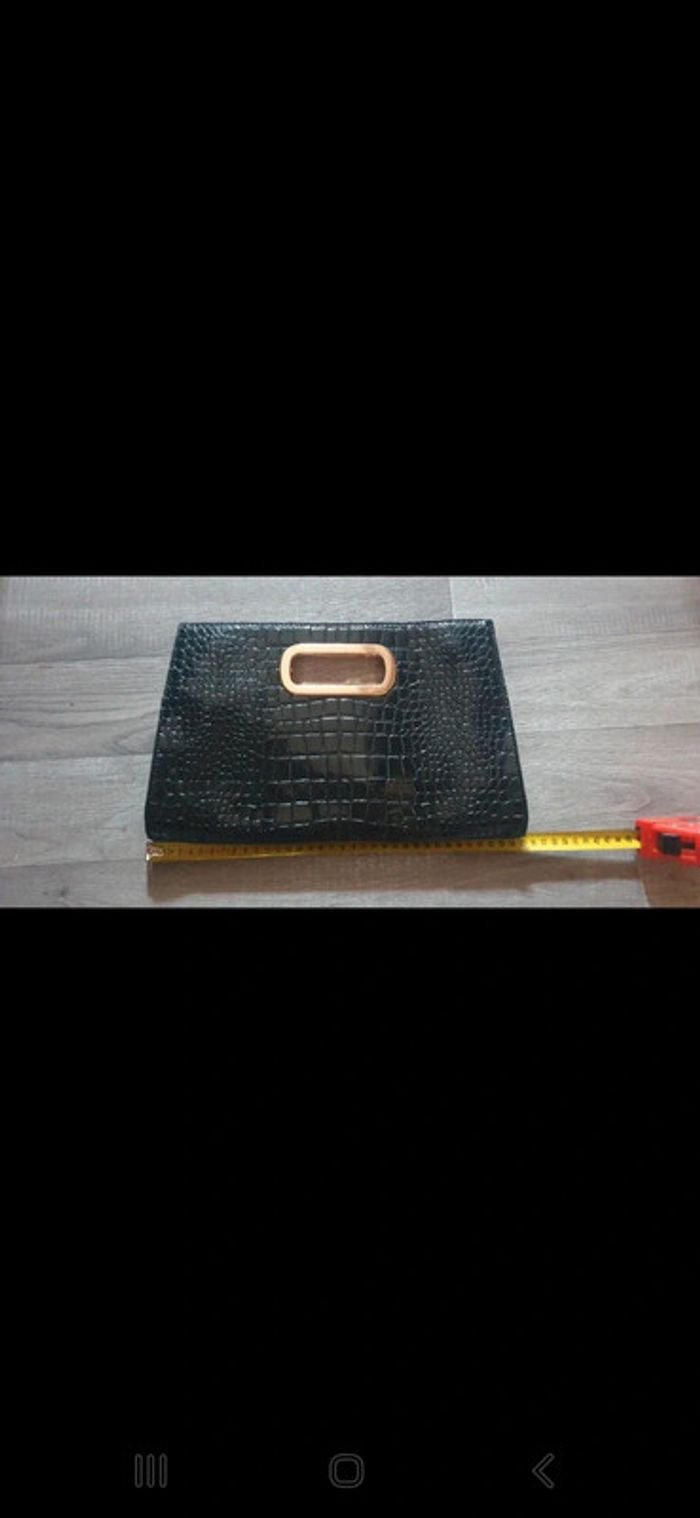 Pochette effet croco doré - photo numéro 3