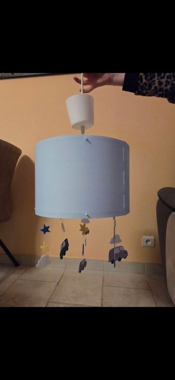 Abat jour avec nuages et voitures