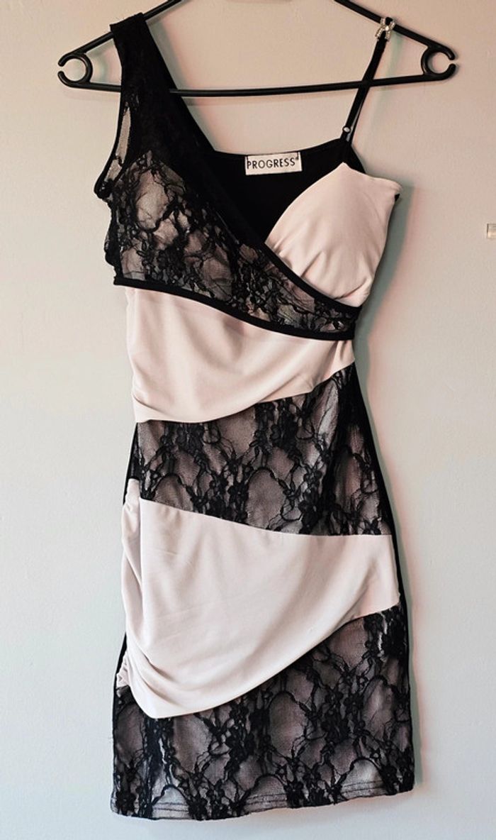 Robe femme - photo numéro 2