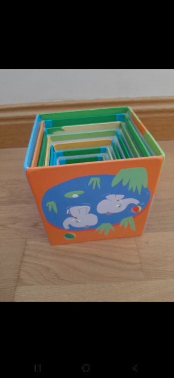Tour de cubes Djeco
