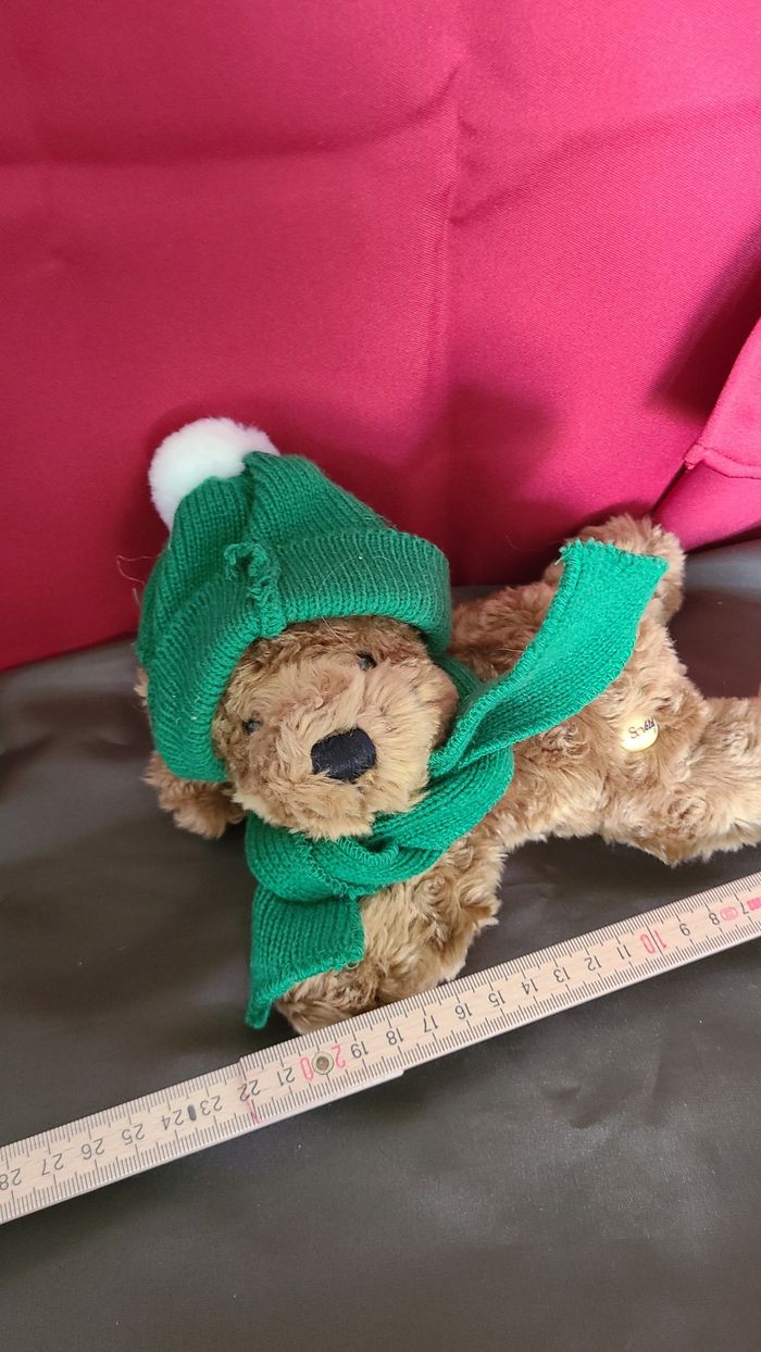 peluche ours couché bonnet et echarpe verte sokid - photo numéro 6